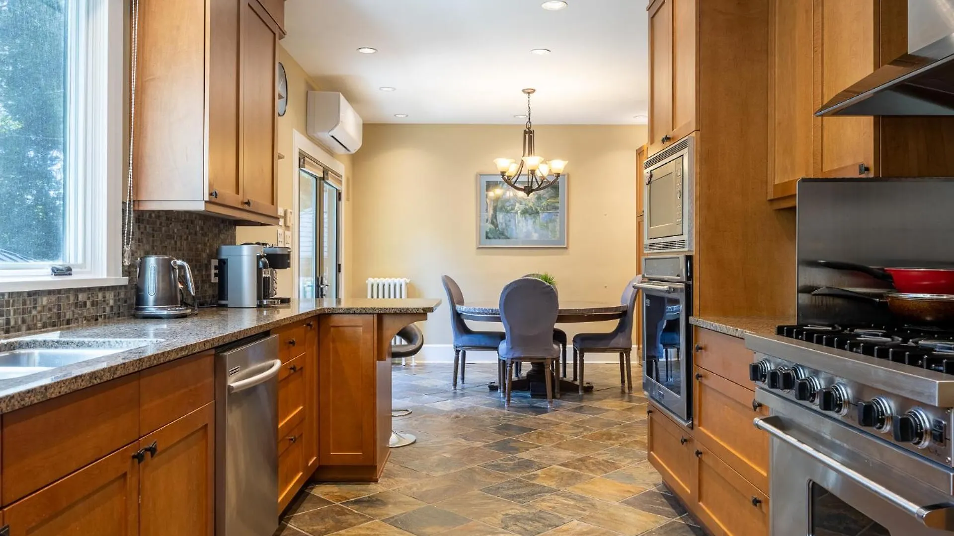 Shaughnessy Cozy Bedrooms Guest House Vancouver Homestay