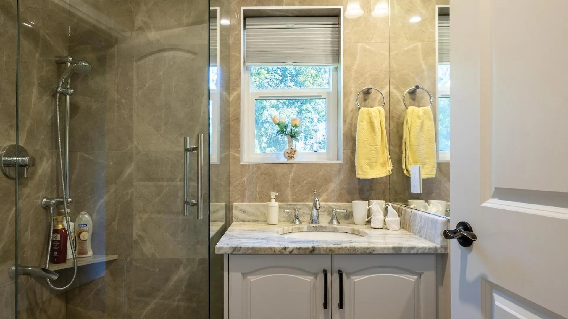 Homestay Shaughnessy Cozy Bedrooms Guest House Vancouver